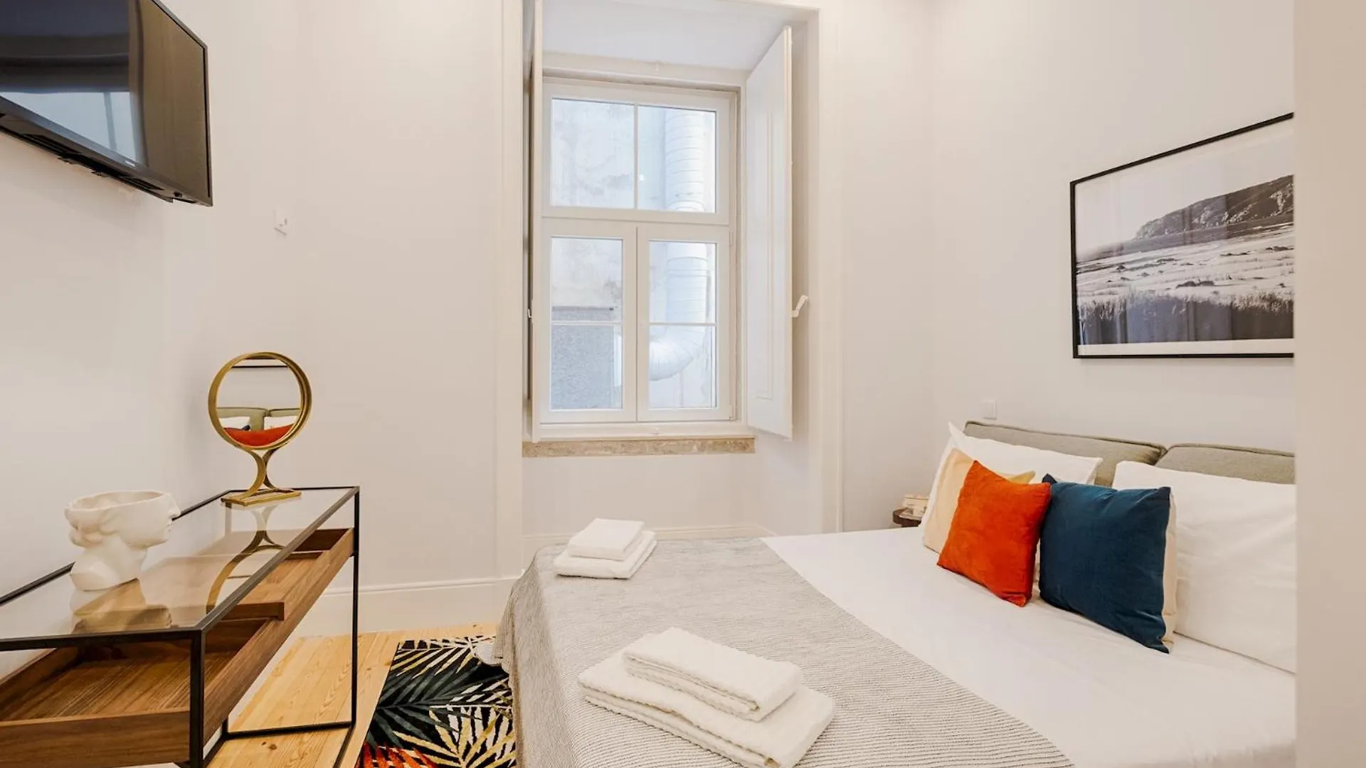 Architectural Gem In Baixa Apartment Lisbon Portugal